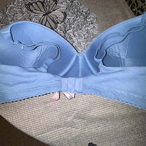 Victoria's Secret Padded Seamless Bra - Dusty Blue - Picture 5 of 8